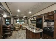 Used 2017 Heartland Sundance XLT 289TS image