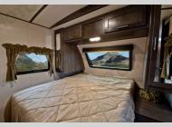 Used 2017 CrossRoads RV Sunset Trail 26SI image