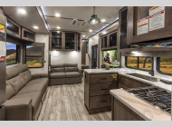 Used 2022 Alliance RV Valor 40V13 image