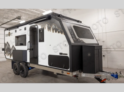 New 2025 Palomino Pause Reboot Edition 19.4 Photo