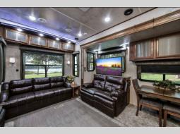 Used 2018 Heartland Gateway 3211 CC Photo