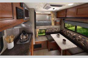 Used 2017 Lance 825 Photo