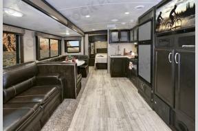 Used 2017 Grand Design Imagine 2800BH Photo