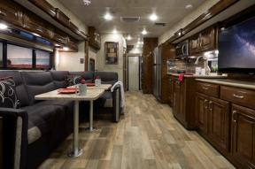 Used 2019 Thor Motor Coach Outlaw 37GP Photo