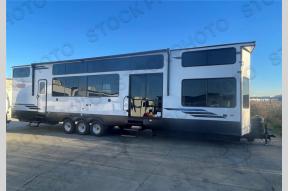 New 2024 Forest River RV Salem Grand Villa 44VIEW Photo