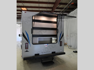 Inside - 2024 Cross Trail XL 23XG Ford E-450 Motor Home Class C