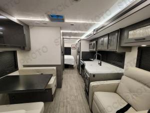 Inside - 2026 Mirada 29FW Motor Home Class A