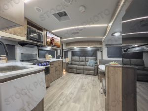 Inside - 2025 Imagine 2500RL Travel Trailer