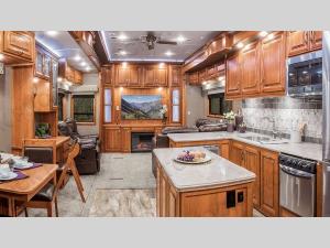 Outside - 2019 Mobile Suites 44 Sante Fe Fifth Wheel