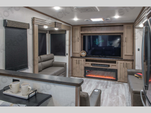 Inside - 2025 Durango Half-Ton D290RLT Fifth Wheel