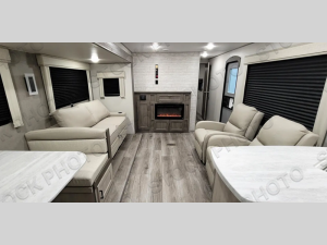 Inside - 2025 Catalina Legacy Edition 283RKS Travel Trailer