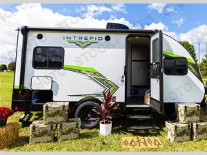 Outside - 2025 Intrepid 165i Travel Trailer