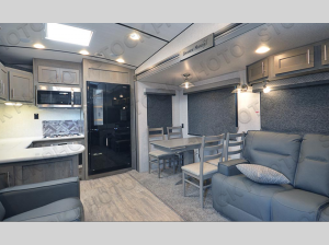 Inside - 2025 Arctic Fox Grande Ronde 29-5K Fifth Wheel