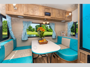 Inside - 2025 Vintage Cruiser 17RWD Travel Trailer