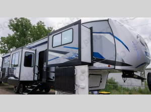 Outside - 2024 Cherokee Arctic Wolf Suite 3910 Fifth Wheel