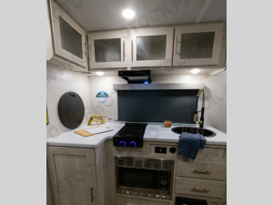 Inside - 2025 R Pod RP-204 Travel Trailer