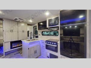 Inside - 2025 Zinger ZR328SB Travel Trailer