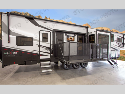Used 2022 Alliance RV Valor 42V13 Photo