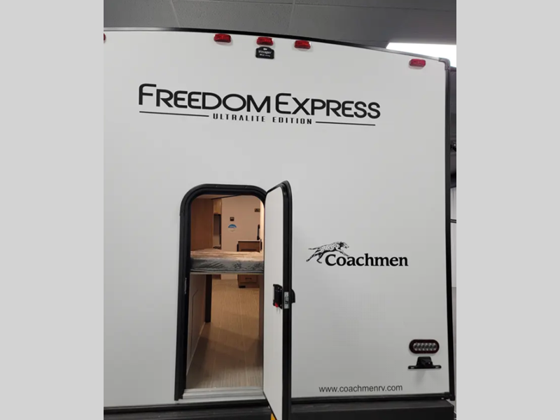 Coachmen RV Freedom Express Ultra Lite Image