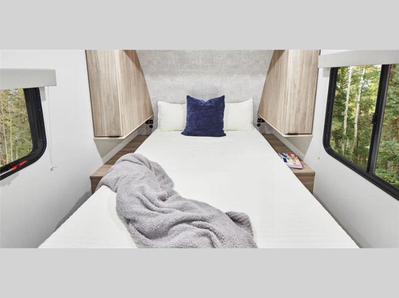 M-Series/2326RK/2025 image-33