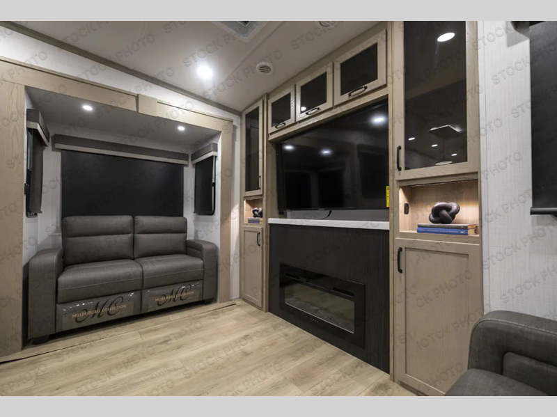 New 2025 Forest River RV Rockwood Signature R375RL Fifth Wheel at