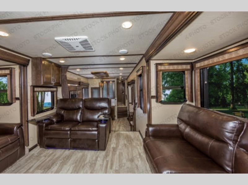 2018 Grand Design RV solitude 375res