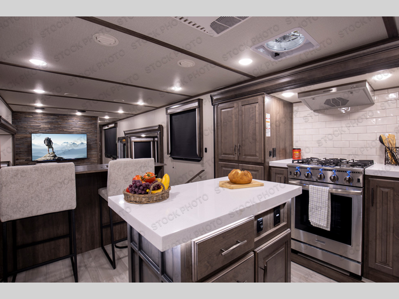 2022 Grand Design RV solitude 390rk