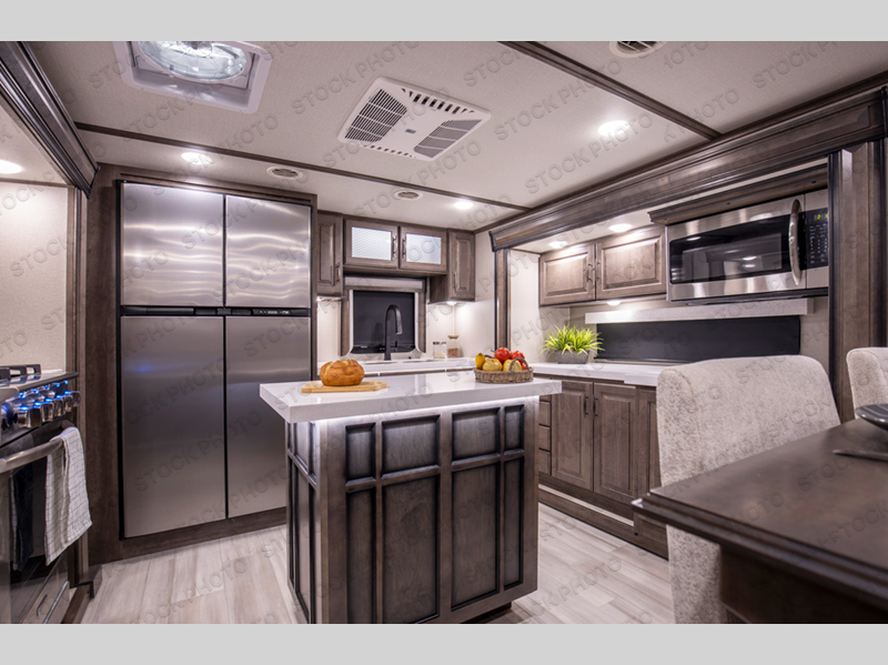 2022 Grand Design RV solitude 390rk