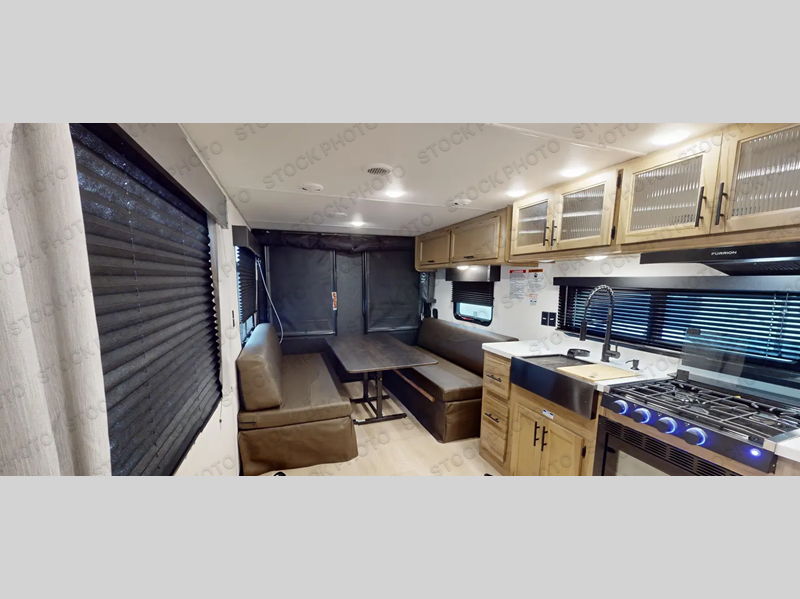New Forest River RV Cherokee Grey Wolf Black Label 25RRTBL