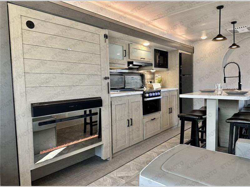 New 2024 Forest River RV Wildwood 28VIEW Travel Trailer at Burdette