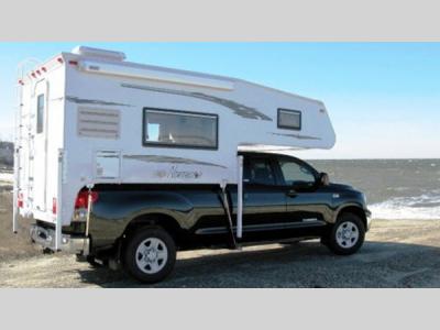 Floorplan - 2017 RC Willett Inc Northstar Hardside 8.5 Adventurer