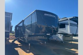 New 2024 Jayco Seismic Luxury Series 4113 Photo