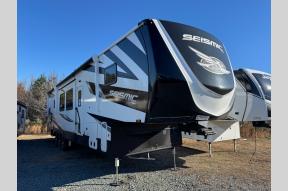 New 2025 Jayco Seismic 395 Photo