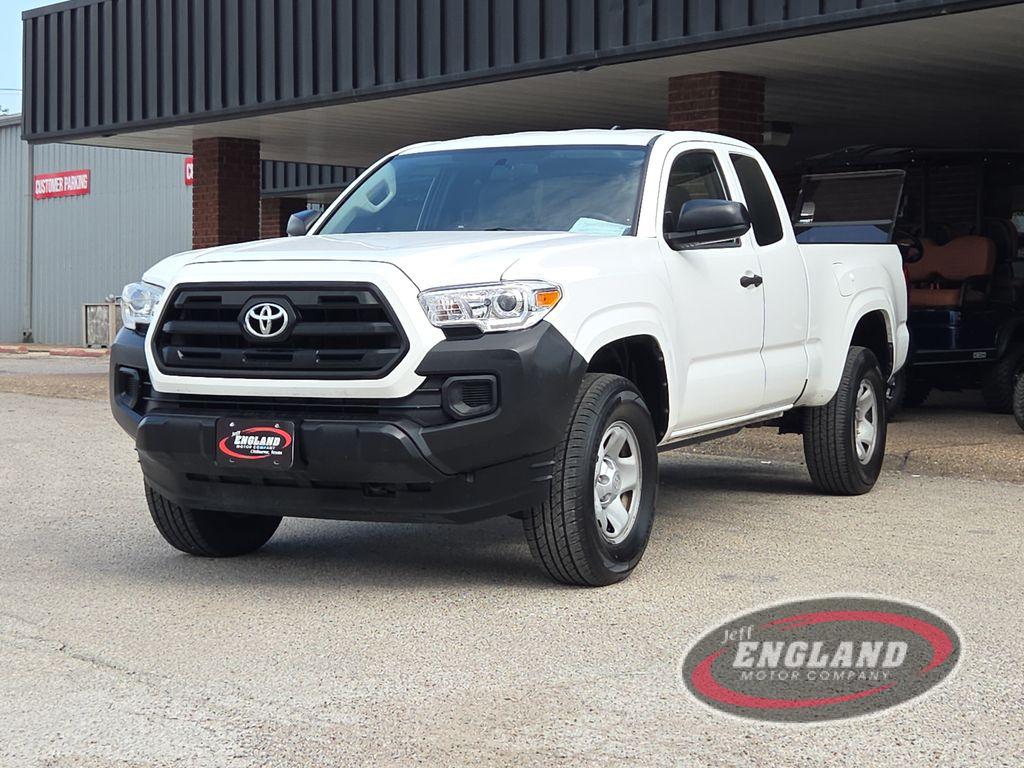 2017 Toyota Tacoma SR photo 3