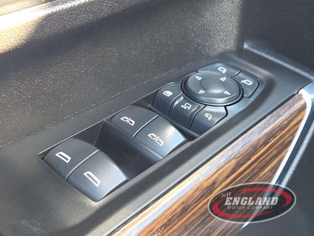 2021 Chevrolet Silverado 3500HD High Country photo 17