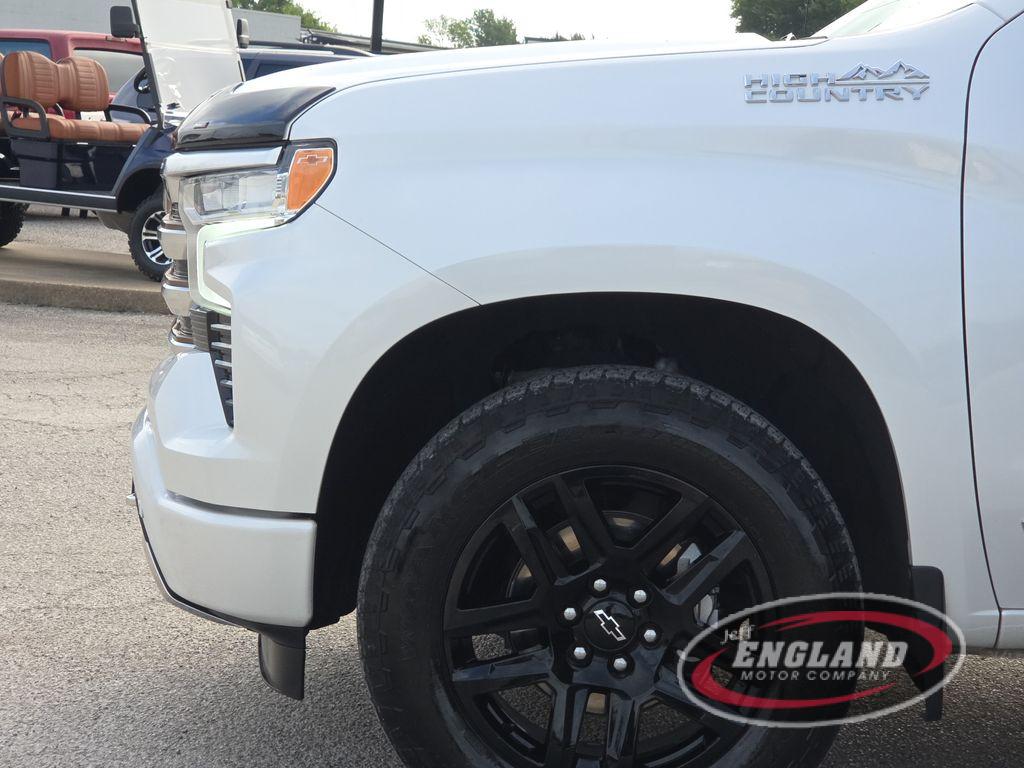 2022 Chevrolet Silverado High Country photo 5