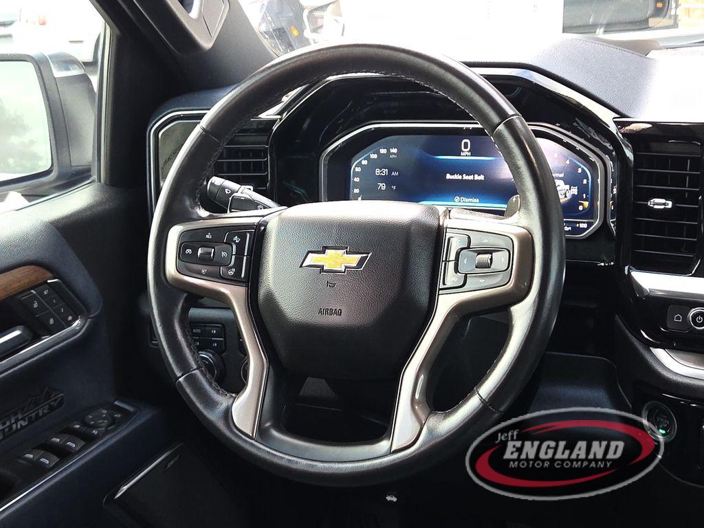 2022 Chevrolet Silverado High Country photo 13