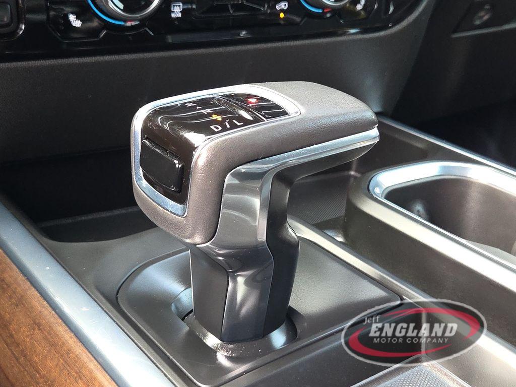 2022 Chevrolet Silverado High Country photo 21