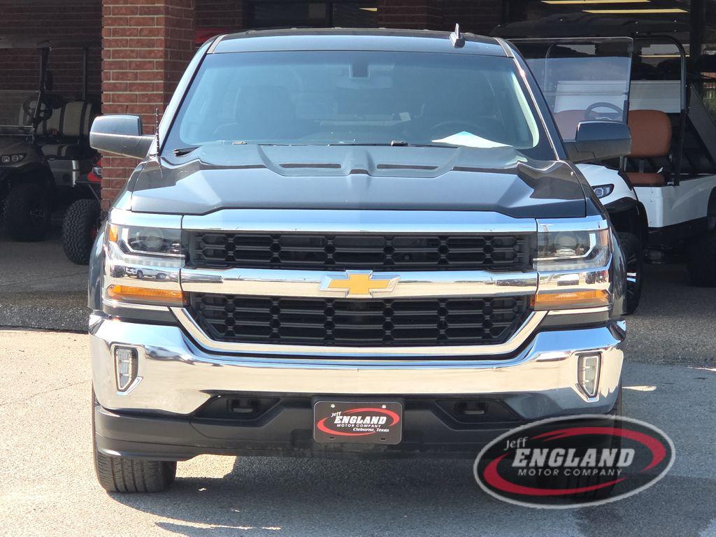 2018 Chevrolet Silverado LT photo 2