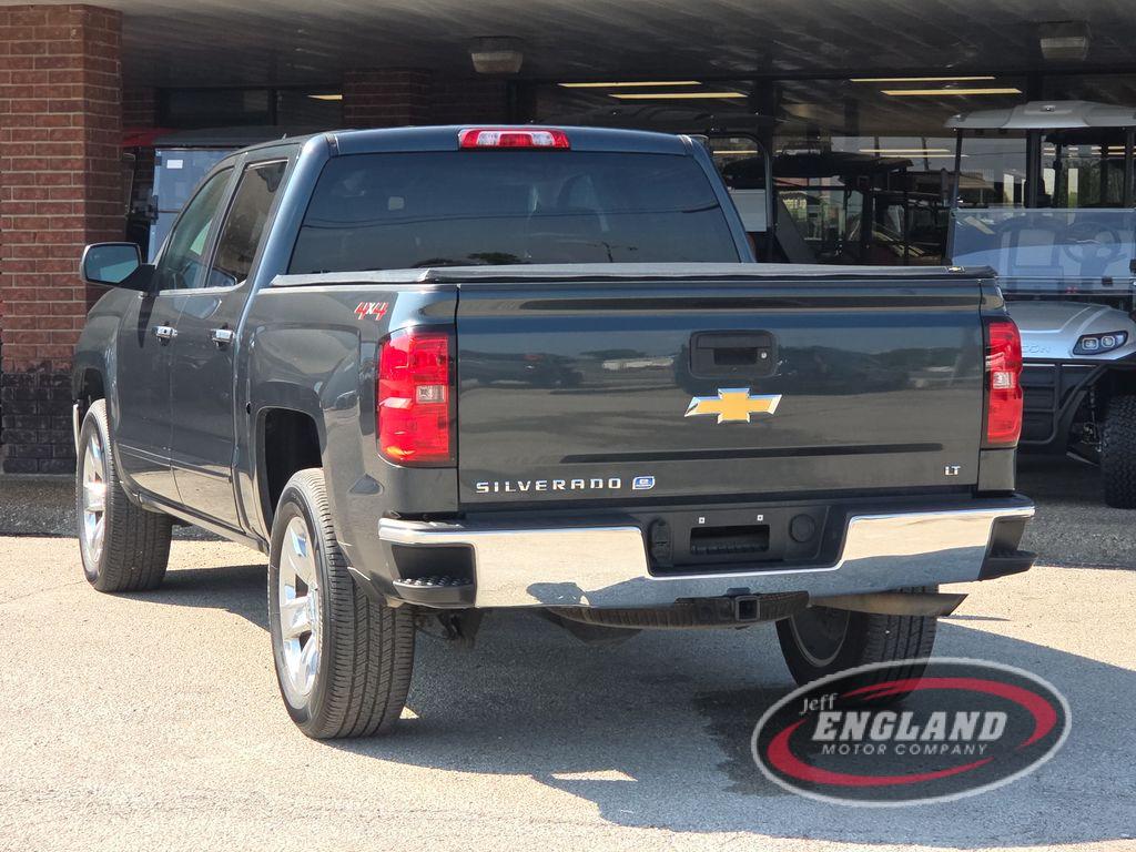 2018 Chevrolet Silverado LT photo 6