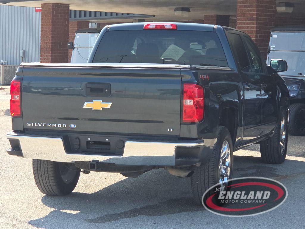 2018 Chevrolet Silverado LT photo 8