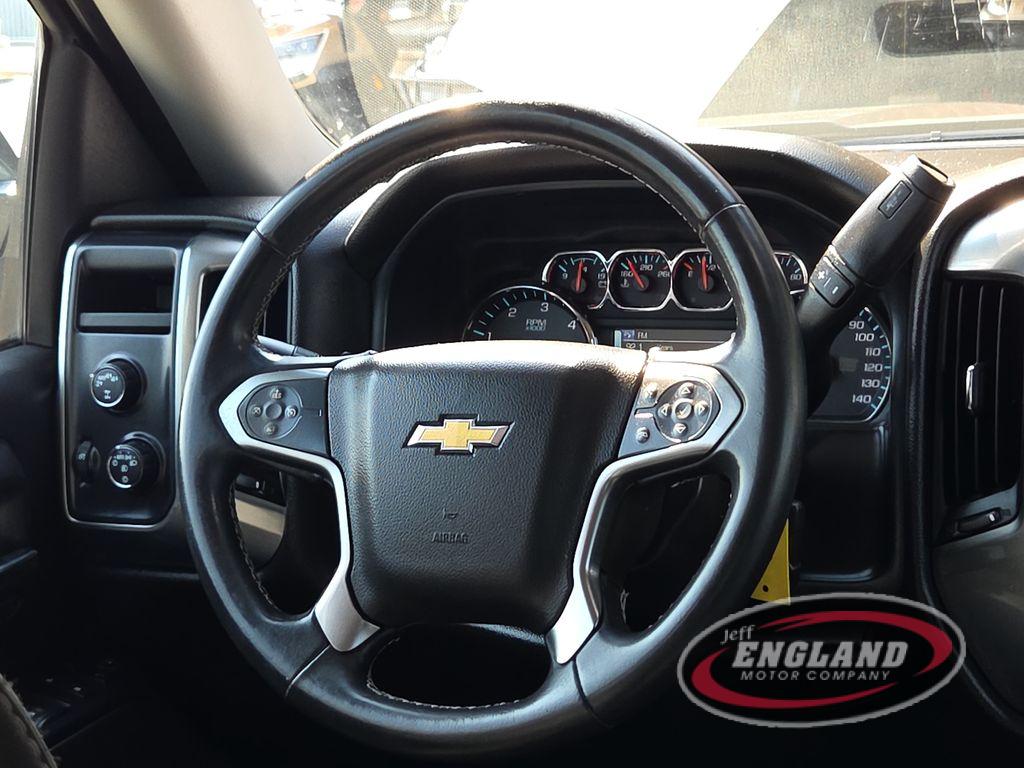 2018 Chevrolet Silverado LT photo 14