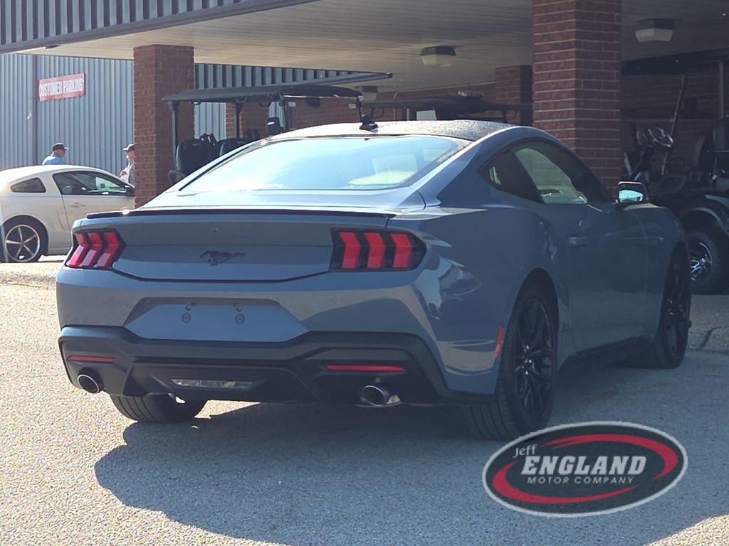 2024 Ford Mustang EcoBoost Premium photo 6