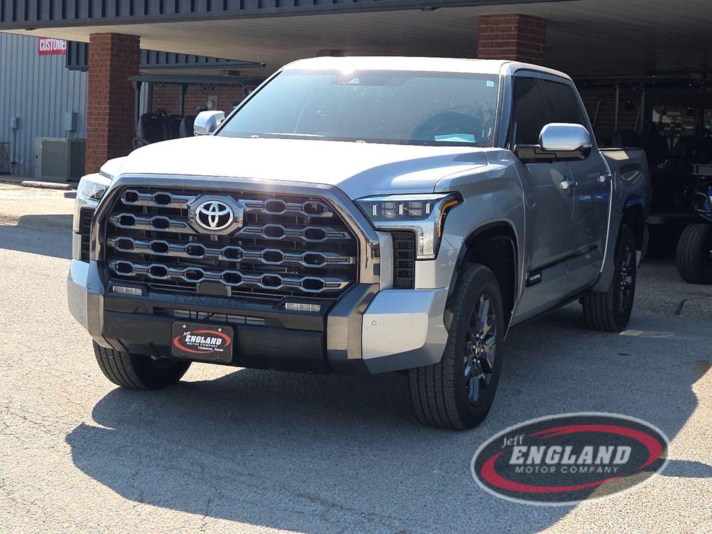 2023 Toyota Tundra Platinum photo 3