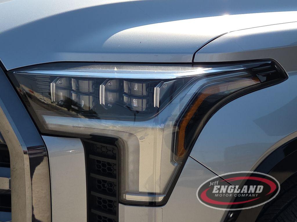 2023 Toyota Tundra Platinum photo 4