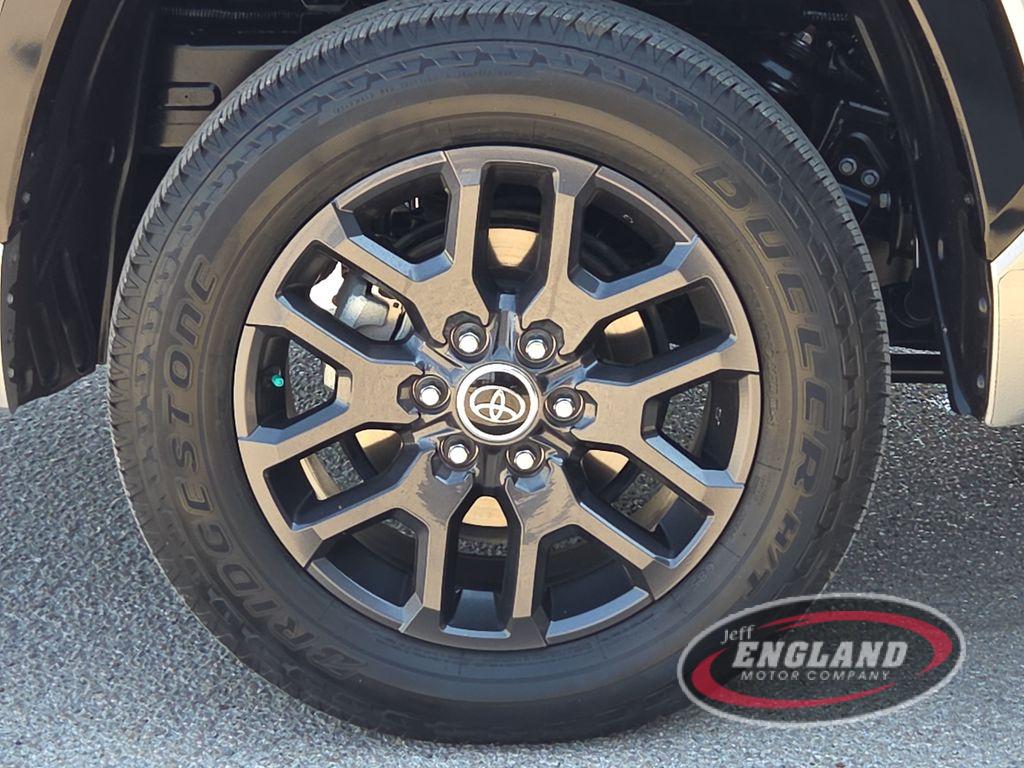 2023 Toyota Tundra Platinum photo 9