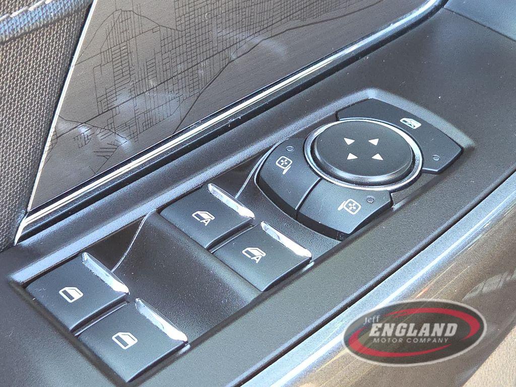 2021 Ford F-150 XLT photo 17