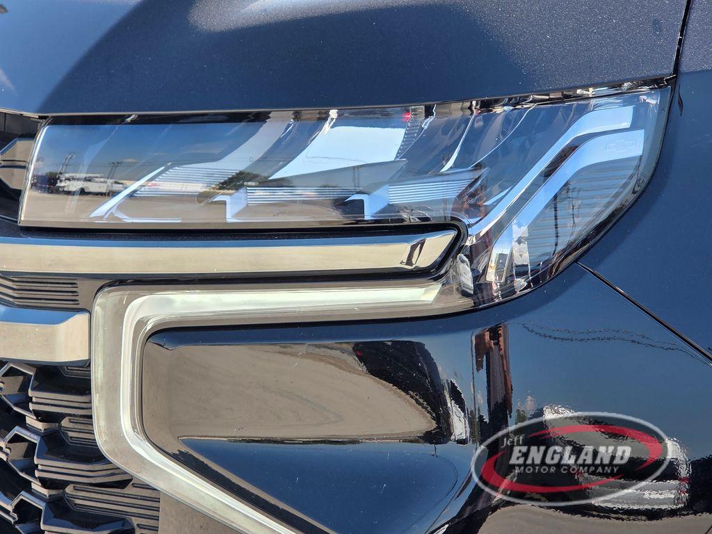 2022 Chevrolet Tahoe Z71 photo 2