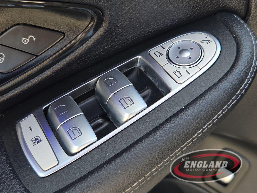2021 Mercedes Benz C 300 photo 16