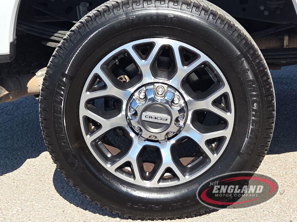 2020 Ford F-350 Lariat photo 9